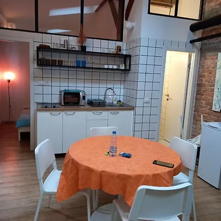 Apartamento Brickloft In The Heart Of